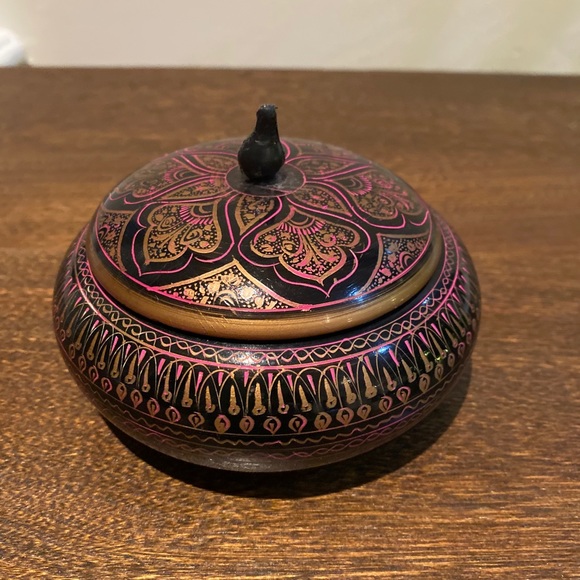 Decorative Covered Dish 💕 Bundle 3 items for $20 - Picture 1 of 3